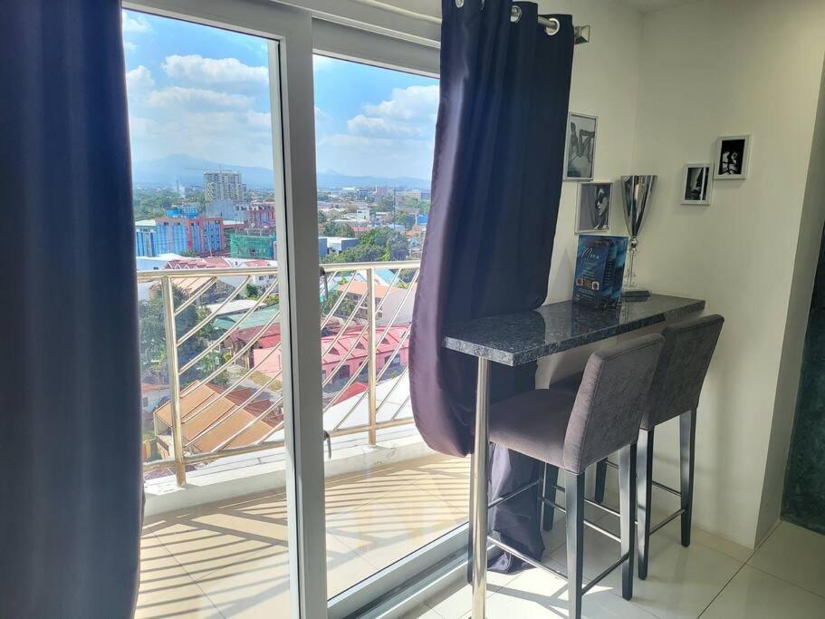Kandi Tower 3, Premium 1Br With 2Cr & 2 Balcony. Анхелес Экстерьер фото